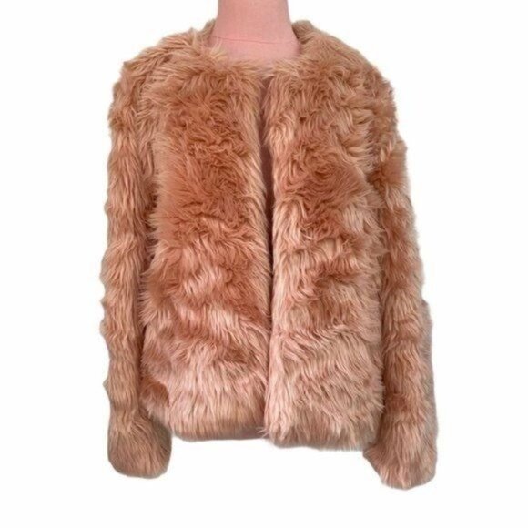 Chelsea28 Faux Fur Jacket in Pink Size Medium NWT - Picture 8 of 13